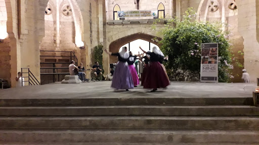 turismess's tweet photo. 📢📢 Avui actuació de SA REVETLA a l´Església Nova de Son Servera a les 22.00 h. 
Tradicions a un marc incomparable Vos hi esperam !!!!
Entrada gratuita. Tots els divendres a les 22.00 h.
#SonServera #balldebot #tradicions @visitcalamillor https://t.co/dtnDThWjUq