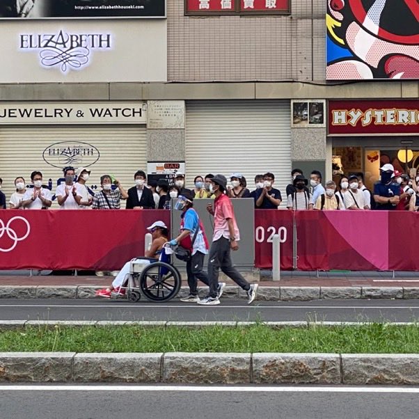 Paola, Karla y Glenda👏

Paola Pérez🇪🇨quedó a 2 seg. del diploma olímpico, fue 9na en los 20 km de marcha. 

Karla Jaramillo🇪🇨en el puesto 28. 

Glenda Morejón🇪🇨se retiró de la carrera en el km 15. Solo tiene 19 años, llegará a Paris más fuerte y preparada. 
Abrazos para las 3