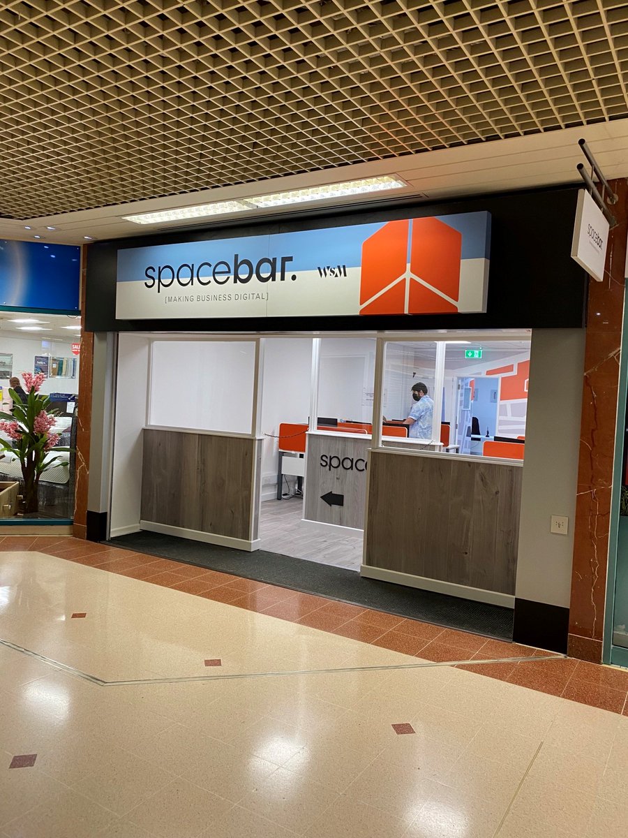fsbSomAndWilts's tweet photo. In #WestonSuperMare yesterday it was great to spot #Spacebar - WSM in #SovereignCentre. Run by @westoncollege it enables students of IT to build websites for local charities and not for profits. They have completed 17 projects since January! An innovative use of an empty shop! https://t.co/6pXl5TmeBb