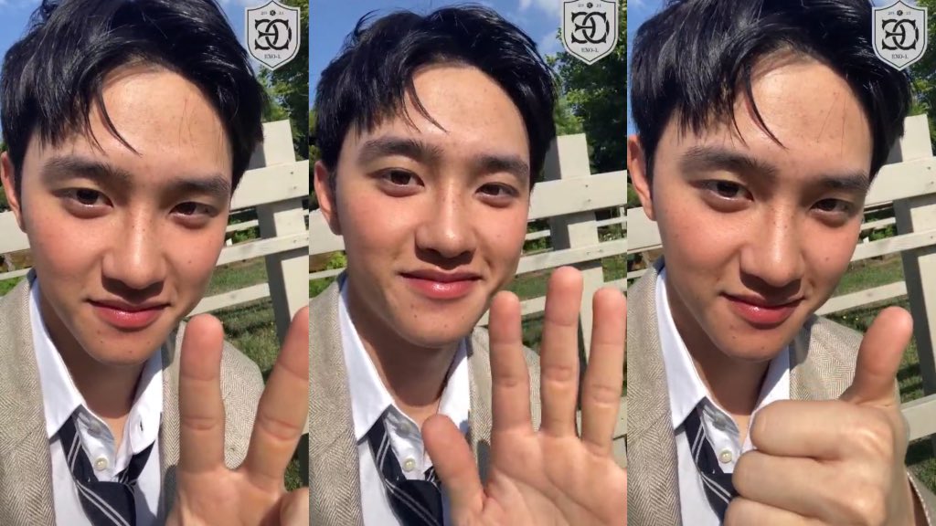 exoxoi__do's tweet photo. 🥰✌️🥰🤚🥰👍

#Rose1stWin #됴로즈_1위축하해 #엑소디오 https://t.co/92AMkzr08z