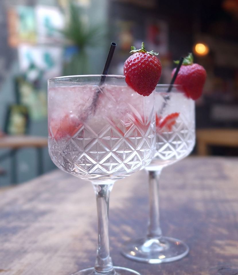 Hello Weekend // You made it!
We're open all day today &amp; tomorrow - walk in's welcome! 
Whether you're joining us for some of our gorgeous food or just a tipple, andwhynot is definitely the place to be! 

It's the weekend - Now make the most of it...❤️