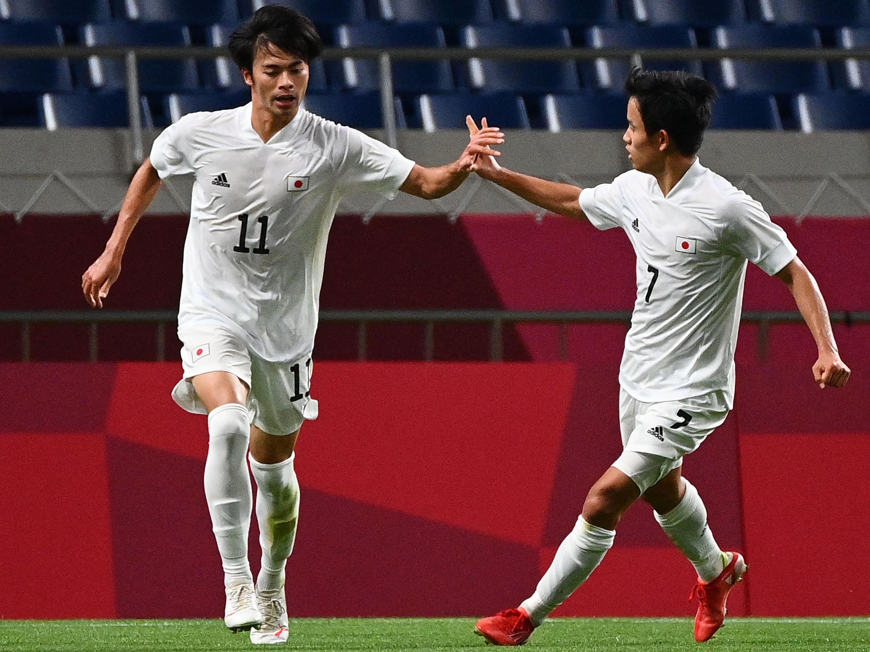 Goal Japan メダル獲得ならず 後半 反撃に出るも逆に メキシコ に3点目を奪われた U24日本代表 その後 三笘薫 が好セーブを続ける オチョア からゴールを奪うが反撃もここまで メキシコが 東京五輪 銅メダルに輝いた サッカー男子3位