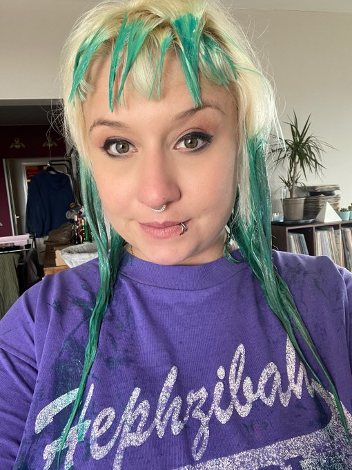 New colour! Expect videos soon ^_^ https://t.co/1JT1DE5t8m