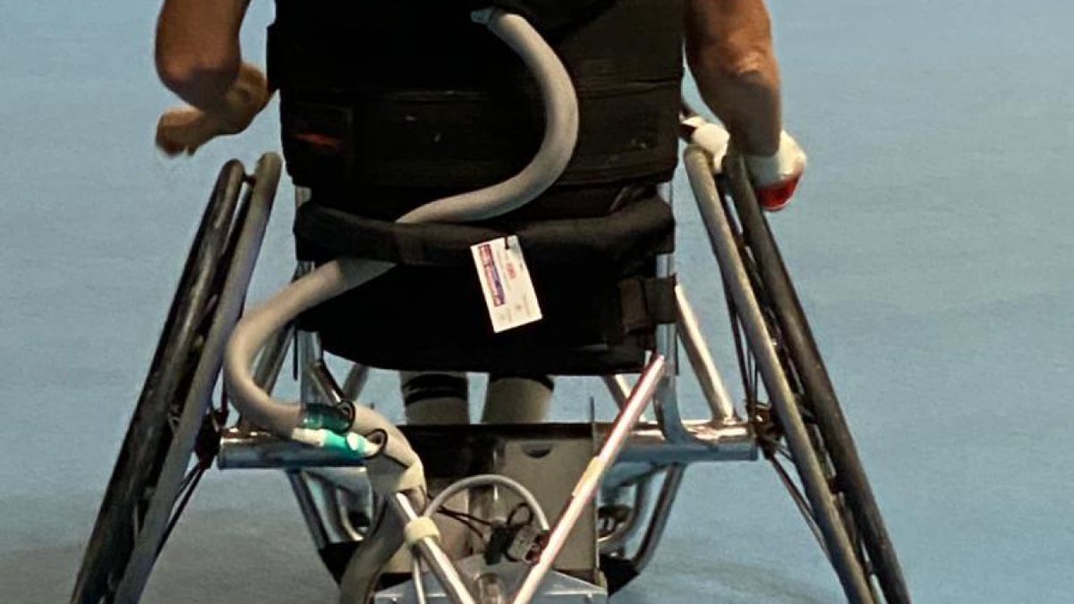 UK_pavilion's tweet photo. "Paralympian Antony Cotterill will be using a pioneering #medical #coolingdevice developed by Paxman @scalpcooling to stop his body reaching dangerously high temperatures." #Tokyo2020Paralympics
Read more about this inspiring story here: https://t.co/pPXUAdZxlX https://t.co/s9U4NVKfnF