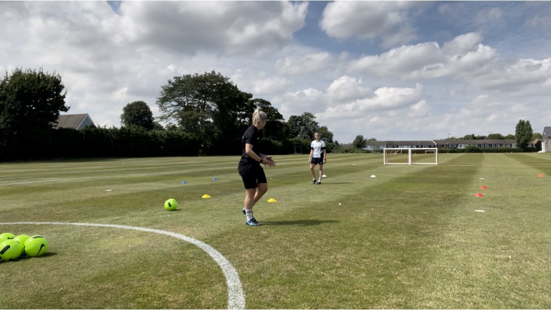 P1P2Coaching's tweet photo. • Great Thursday✅

• Great Sessions ✅

• Great People     ✅

Another day working with players who want to develop! #greatlearners https://t.co/JiUxFBV2Cm
