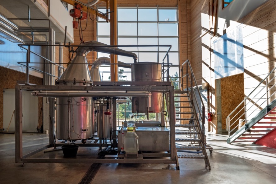 univeda's tweet photo. Aujourd’hui, parlons de Essenciagua !

Essenciagua est une distillerie française qui produit toute une gamme d’hydrolats, huiles essentielles, sels de bain et huiles de massage.

https://t.co/WhzYNuhh7H https://t.co/jwymfQrdpB