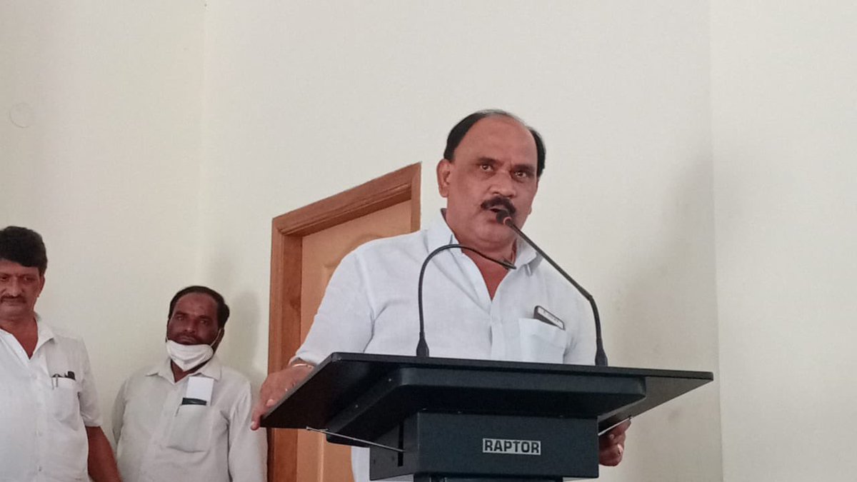 SougandhikaR's tweet photo. ಶಿವಮೊಗ್ಗ ಜಿಲ್ಲಾ ಕಾಂಗ್ರೆಸ್ಸಿನ ಅಧ್ಯಕ್ಷರಾದ #ಹೆಚ್_ಎಸ್_ಸುಂದರೇಶ್ @sundaresh_h ಅವರ ಅಧ್ಯಕ್ಷತೆಯಲ್ಲಿ #ನೂತನವಾಗಿ  ಜಿಲ್ಲಾ ಕಾಂಗ್ರೆಸ್ಸಿನ #ಸಹಕಾರಿ_ವಿಭಾಗದ ಉದ್ಘಾಟನಾ ಸಮಾರಂಭ ಏರ್ಪಡಿಸಲಾಗಿತ್ತು. ಸಹಕಾರಿ ವಿಭಾಗದ ಮುಖಂಡರು ಹಾಗು ಕಾರ್ಯಕರ್ತರು ಭಾಗವಹಿಸಿದ್ದರು https://t.co/BRS5xa8RVL