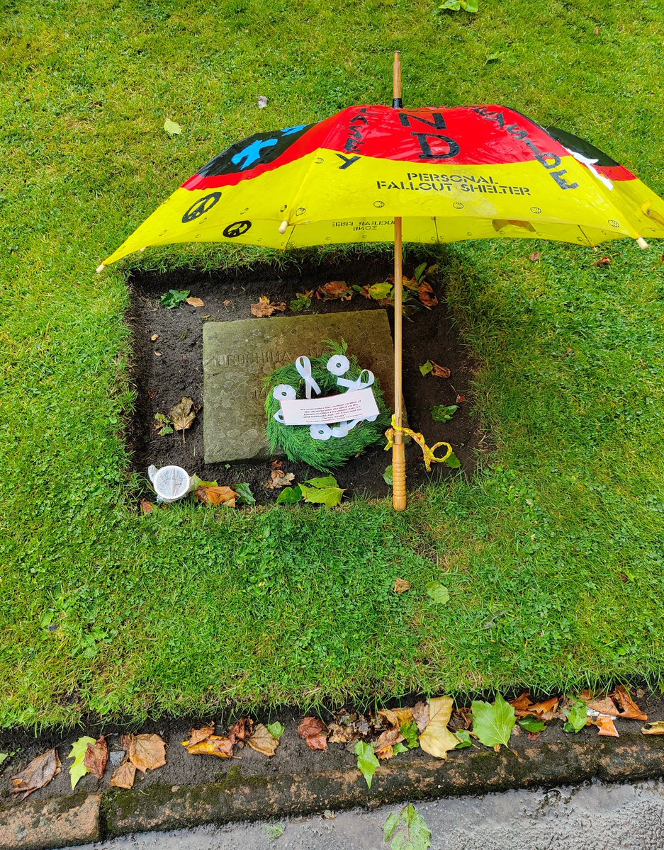 CND_Merseyside's tweet photo. A big thank you to everyone who our #Hiroshima Day commemoration today as we remembered the victims of the atomic bombings. And a special thank you to Lord Mayor of Liverpool Mary Rasmussen for laying a wreath in the victims' memory. @cnduk #StopTrident https://t.co/oaOl00LcCY