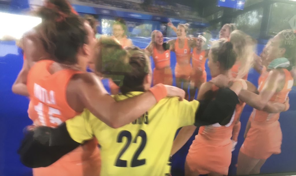 BertFeijtes's tweet photo. Wat #heerlijk #Nederlandse #hockey #vrouwen gewoon lekker #olympisch #kampioen 3-1 tegen #Argentinië geeft toch aan hoe #goed ze zijn! #Gefeliciteerd!! #congrats #Holland #trots #knhb https://t.co/NaUCdGNqLb