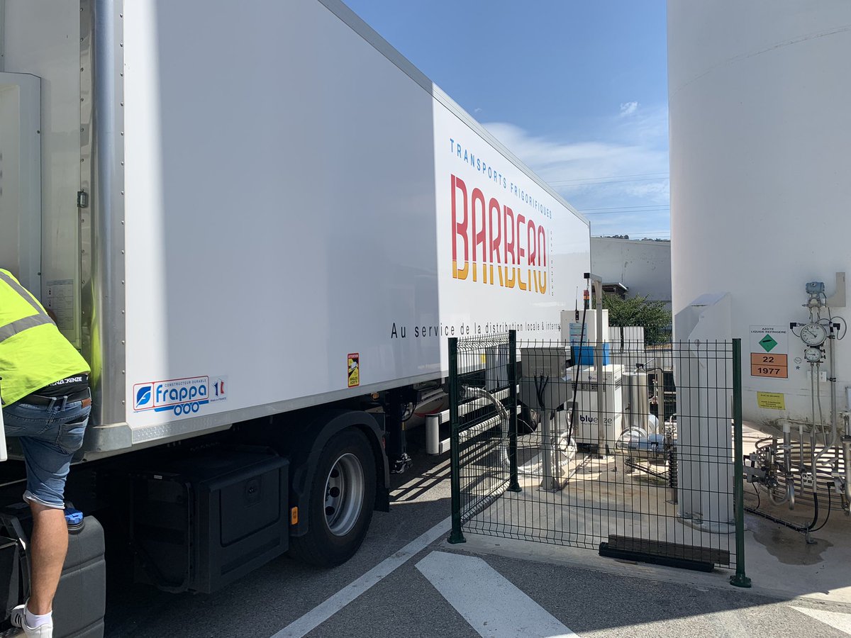 L’entreprise #BarberoTransports adhérente du <a href="/GMdeProvence/">Grand Marché de Provence</a> montre l’exemple en matière de #TransitionEcologique. Camions roulant au #colza 100% français et remorques réfrigérées à l’azote sans bruit dans pollution ! #environnement #Transport #logistique