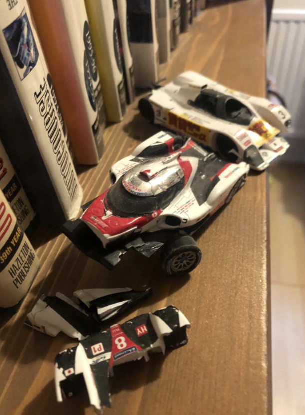 sniffermedia tweet media