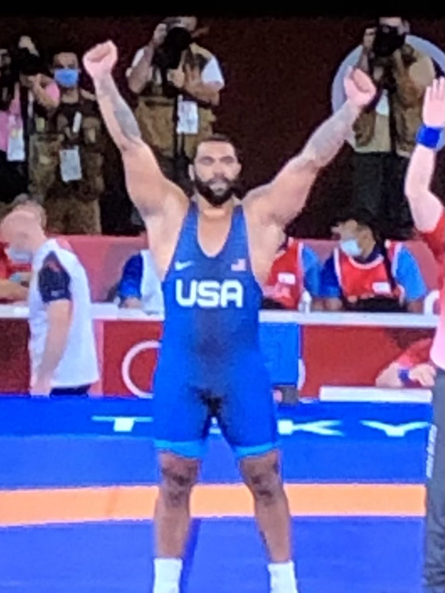 AVHSAthletics's tweet photo. Olympic Champion!!  #EaglePride ⁦@GableSteveson⁩ https://t.co/eKUhQMT2ON