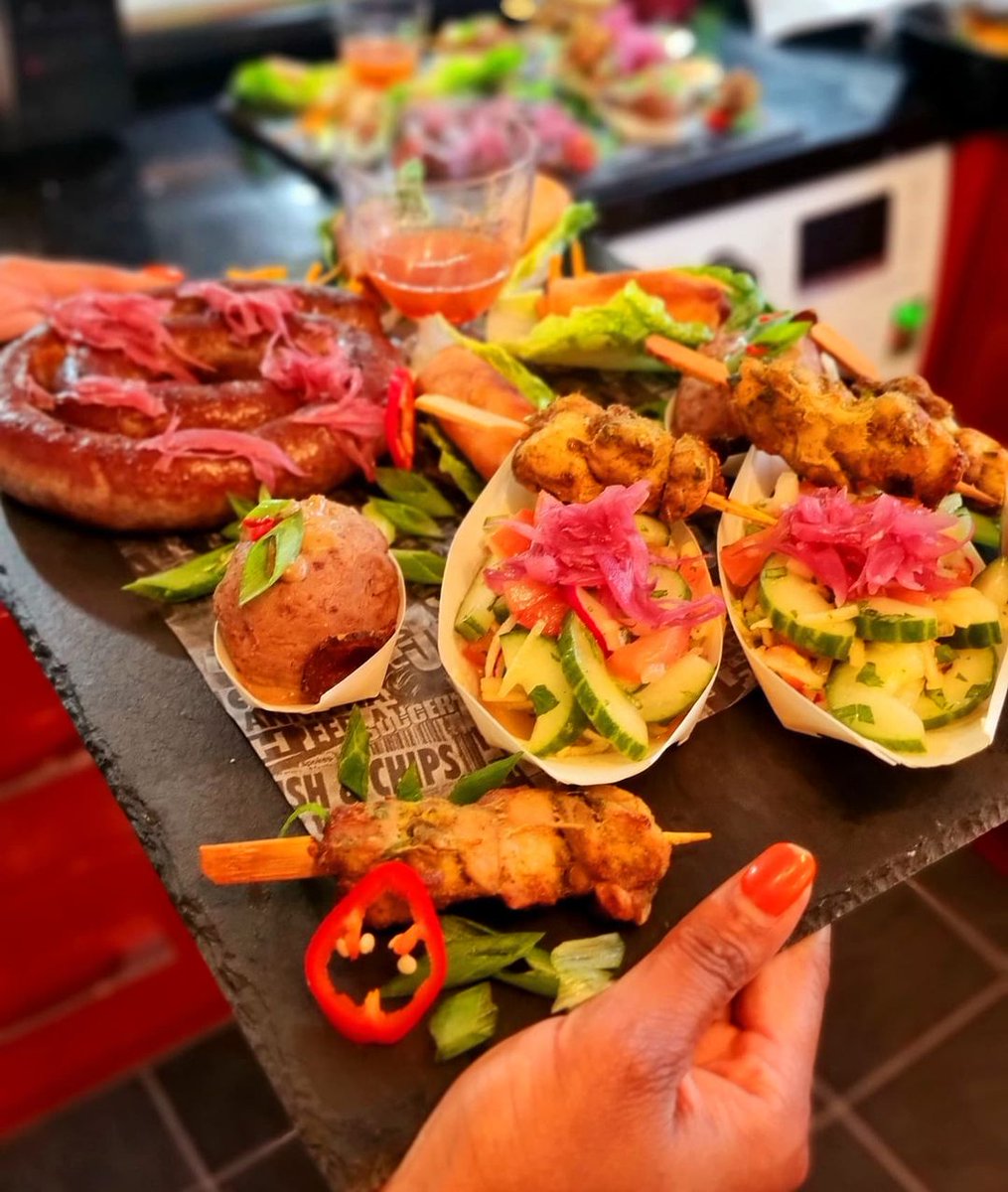Accoleisure_'s tweet photo. Some outstanding meal options for the weekend here. 

A taste of home at your doorstep brought to you by @__shaskitchen. 

On a scale of 1 - 10, how hungry are you now? 

#foodlovers #foodporn #foodie #picoftheday #chefdiaries  #mealoftheday #Afrofusion #africancuisine https://t.co/QRycYU2EoI