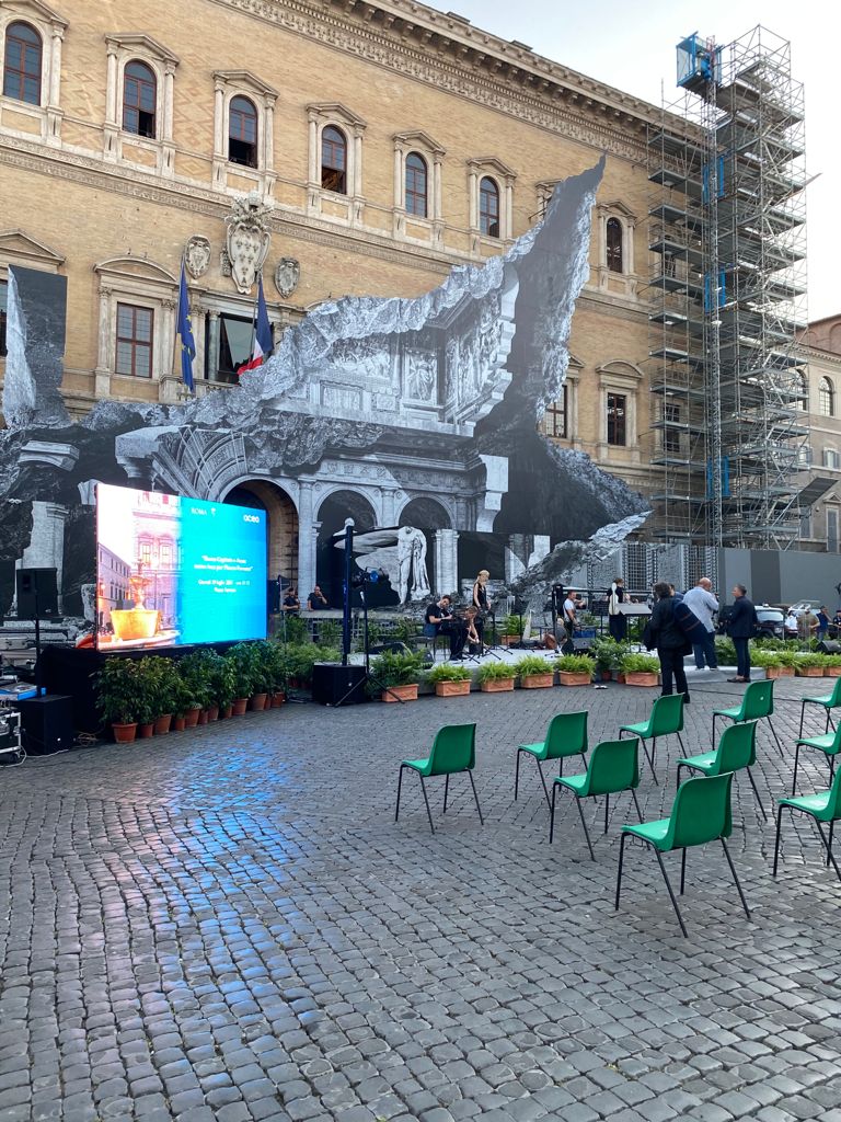 Villani_and_Co's tweet photo. #Allestimento per @AceaGruppo in occasione dell'inaugurazione " Nuova Luce per Piazza Farnese" #piazzafarnese #eventsinrome https://t.co/p2yw3aP3ur