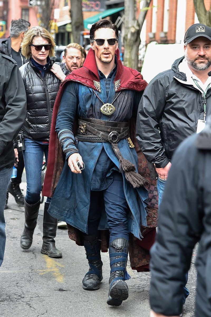 GeekZoneGZ's tweet image. 😎 Dale RT al Doctor Strange Refachero para tener un buen año 😎