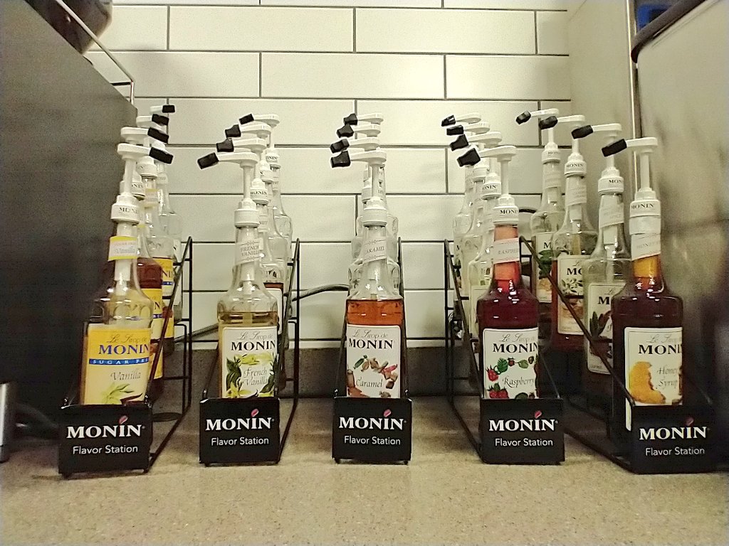 blendwellcafe's tweet photo. The possibilities are endless... 25+ flavors to choose from.
#blendwellcafe #cslcares #bw #nonprofit #eatlocal #coffee #moninsyrup https://t.co/y9Icmpy4OX
