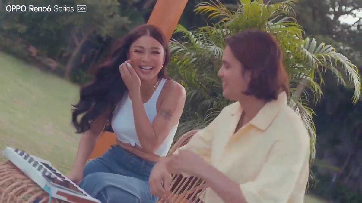 lovexpsyche's tweet photo. JADINE FOR OPPO with Cal and Cosmo!!! 🐶💜

#EveryEmotionInPortrait 
#OPPOReno6 https://t.co/xqUegxCbPe