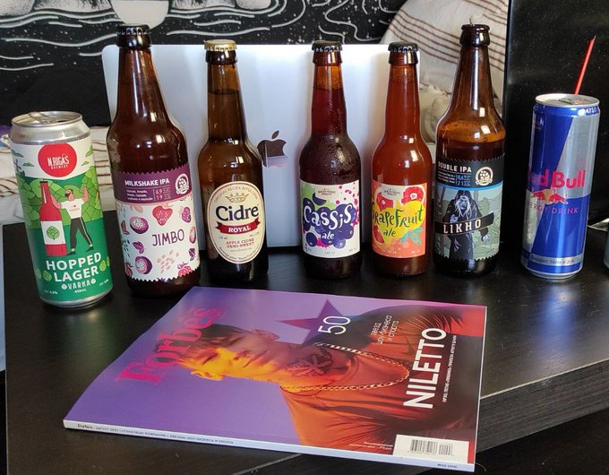 weekend - its craft beer day hahah https://t.co/d6yQMdXUM3