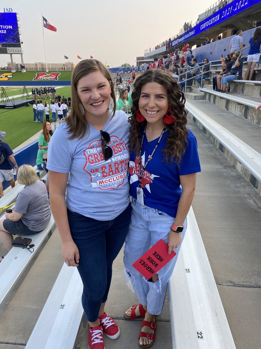 hpineroEDU's tweet photo. Itβs always amazing to start the year with this smiling face! @BathmanEDU #mccluremarshals @mccluremarshals #myMISD #MISDliveskind #MISDconvocation https://t.co/lPFZVTCK6s