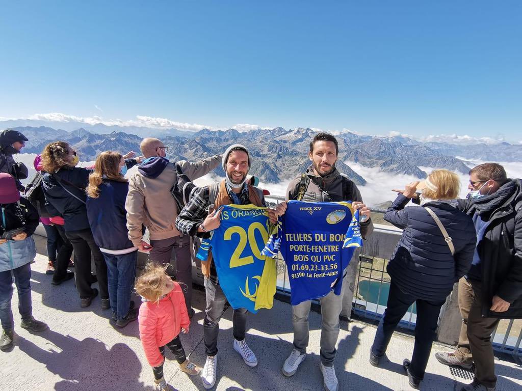 Des anciens rissois qui se retrouvent au pic du midi 💛💙
