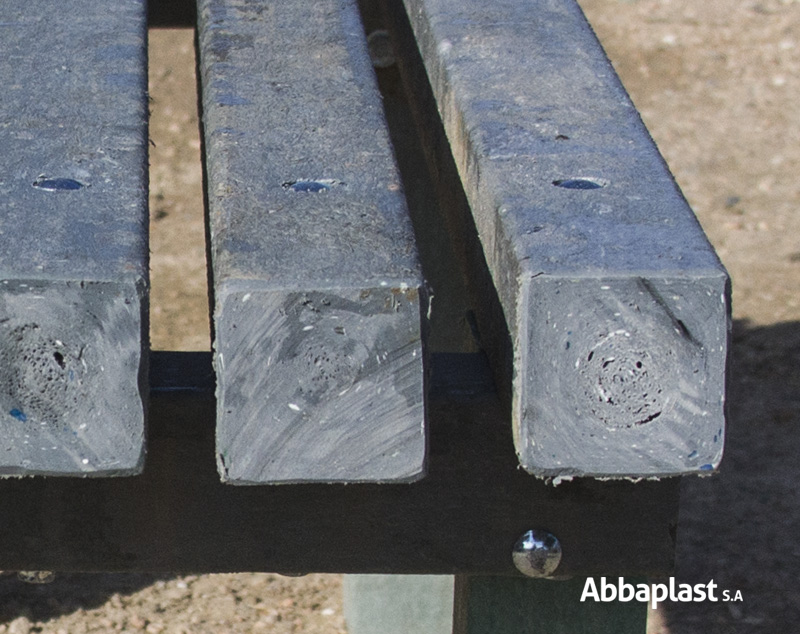 Productos: Bancos, realizados con postes de 7x7
Madera plástica reciclada.
Consulte precios y disponibilidad.
096146570
abbaplast.com.uy
<a href="/CampoLimpio_uy/">CampoLimpio Uruguay</a> 
<a href="/MAmbienteuy/">Ministerio de Ambiente</a>