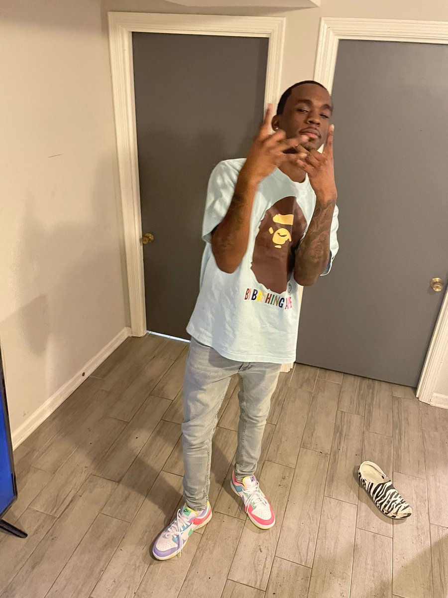 Swipe2x__'s tweet photo. Iโm 1 Hustling Ass Lul Nigga I Got Racks Stuffed On My Denims๐ Iโm 1 Getting Money Ass Lul nigga You Kno I Keep Me A Pistol I Stayed Down An My Money Got Bigger๐ Now They Call Me https://t.co/aTNoc6SXYZ๐ฆMr. Shit On All Of My Opps๐ฉ๐ชฆโฐ๏ธ#LLKEEM๐ค https://t.co/ptNo3R7zJa