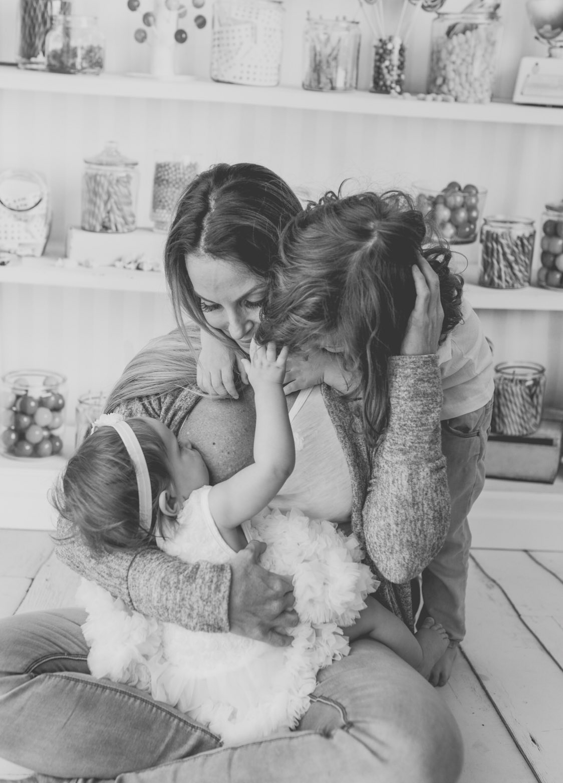 WWE Legend Trish Stratus Raise Awareness With Multiple Breastfeeding Photos 2