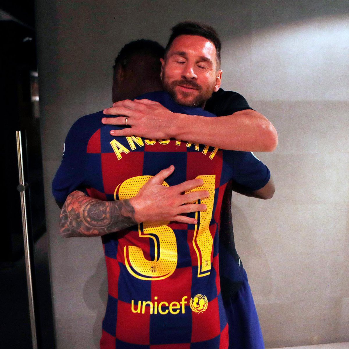 Messi Inside 🇫🇷 tweet media