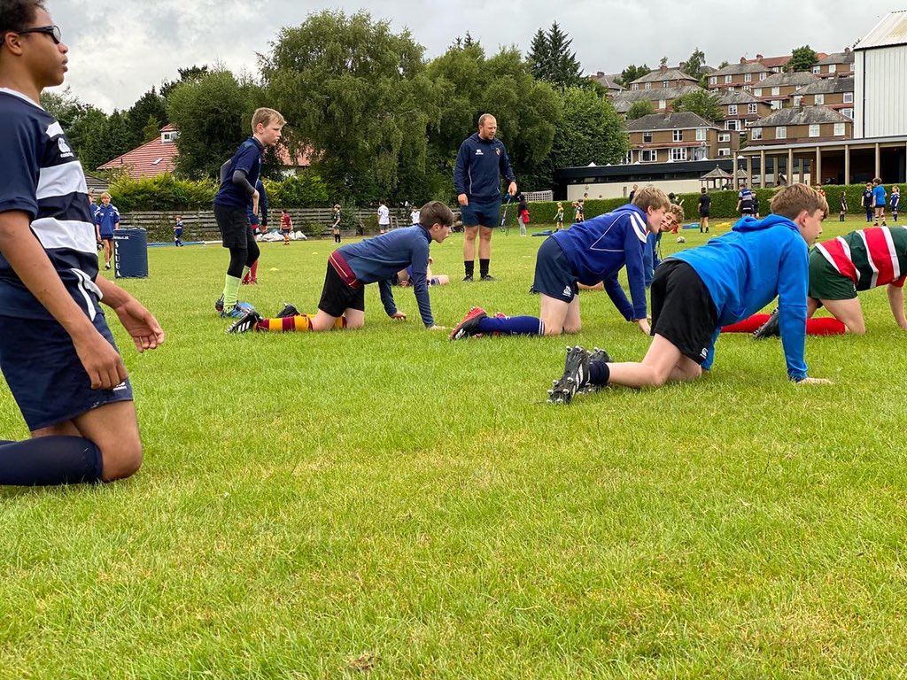 OnsidePerform's tweet photo. Kings & Pawns ๐โ
A crowd favourite at camp. A fantastic game to develop contact technique and confident in the tackle.
Who would like to know how to play it? ๐ค
#GetOnside #OnsideRugbyPerformance #OnsideRugby #rugbyskills #rugbyskillscoach #rugbyskillsdevelopment #rugbygame https://t.co/RbTap7vMsm