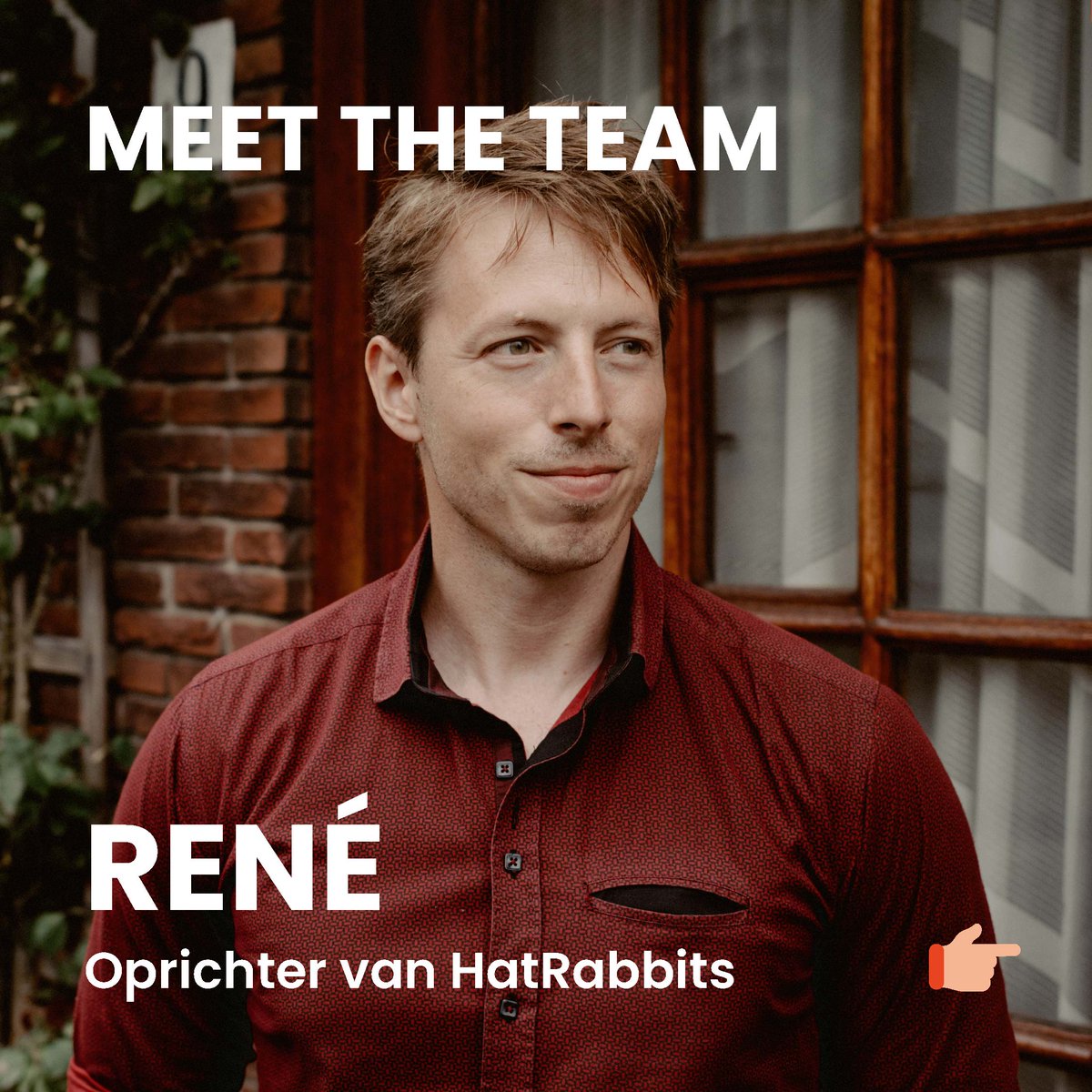 HatRabbits's tweet photo. Vandaag stellen we je voor aan René, oprichter van HatRabbits. René is een echte boekenwurm en heeft een bijzondere smaak op het gebied van eten. 😳 Ben je benieuwd wat voor gekke gerechten René in zijn leven geproefd heeft? 🍽️ Swipe dan snel om hier achter te komen! https://t.co/2r5yQindvp
