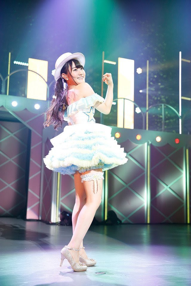 小倉唯ちゃんスタイル良いしダンスしてるから脚も凄いよね(*´꒳`*)