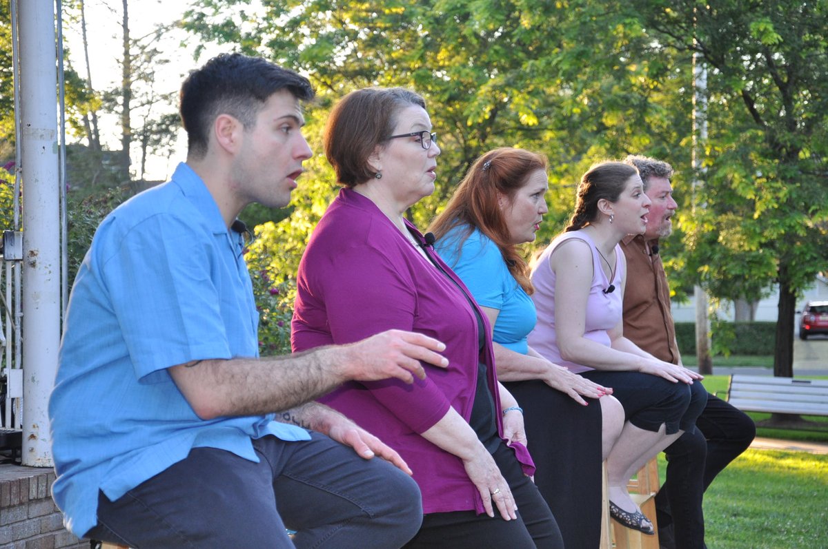 CircleNJ's tweet photo. There's something for everyone in Sondheim's music. Join us in Dunellen's Washington Memorial Park as Circle Players presents Side by Side by Sondheim, 8/6 and 8/7 at 8:00pm. Tickets are $10 at https://t.co/iZF60rykM4 or at the door. Bring your own chair! https://t.co/30YRobH8u2