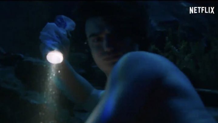 mrcsink's tweet photo. sinto que nessa temporada de stranger things vai ser puro choro e depressã0! 

STRANGER THINGS IN 2022 https://t.co/aM2BcZZf4S