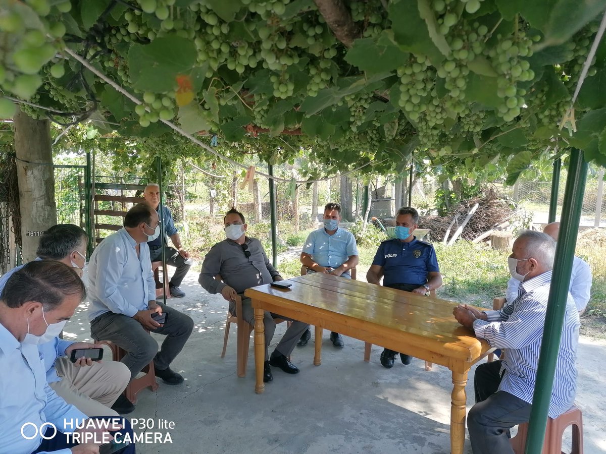 bafrakaymakam's tweet photo. Kaymakam @CevdetErturkmen kurum amirleri ile birlikte Gerzeliler Mahallesi'nde Kıbrıs Gazisi Ömer Gül'ü ziyaret etti. https://t.co/8PktbZUYjB