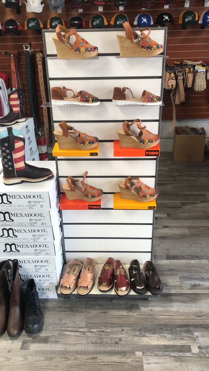 CarrilloBoots's tweet image. Huaraches #boots #bootstore #western #ariat