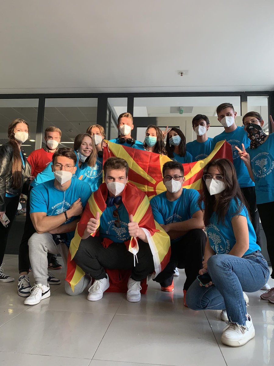 yesprogramnews's tweet photo. The first 2021-2022 YES students have arrived in the U.S! This week we welcomed students from Bangladesh, Mali, Lebanon, North Macedonia, Arab Communities in Israel, and Pakistan! 

#KLYES students, what are you looking forward to the most during your YES year? 

@ECAatState https://t.co/o5KInVllpq