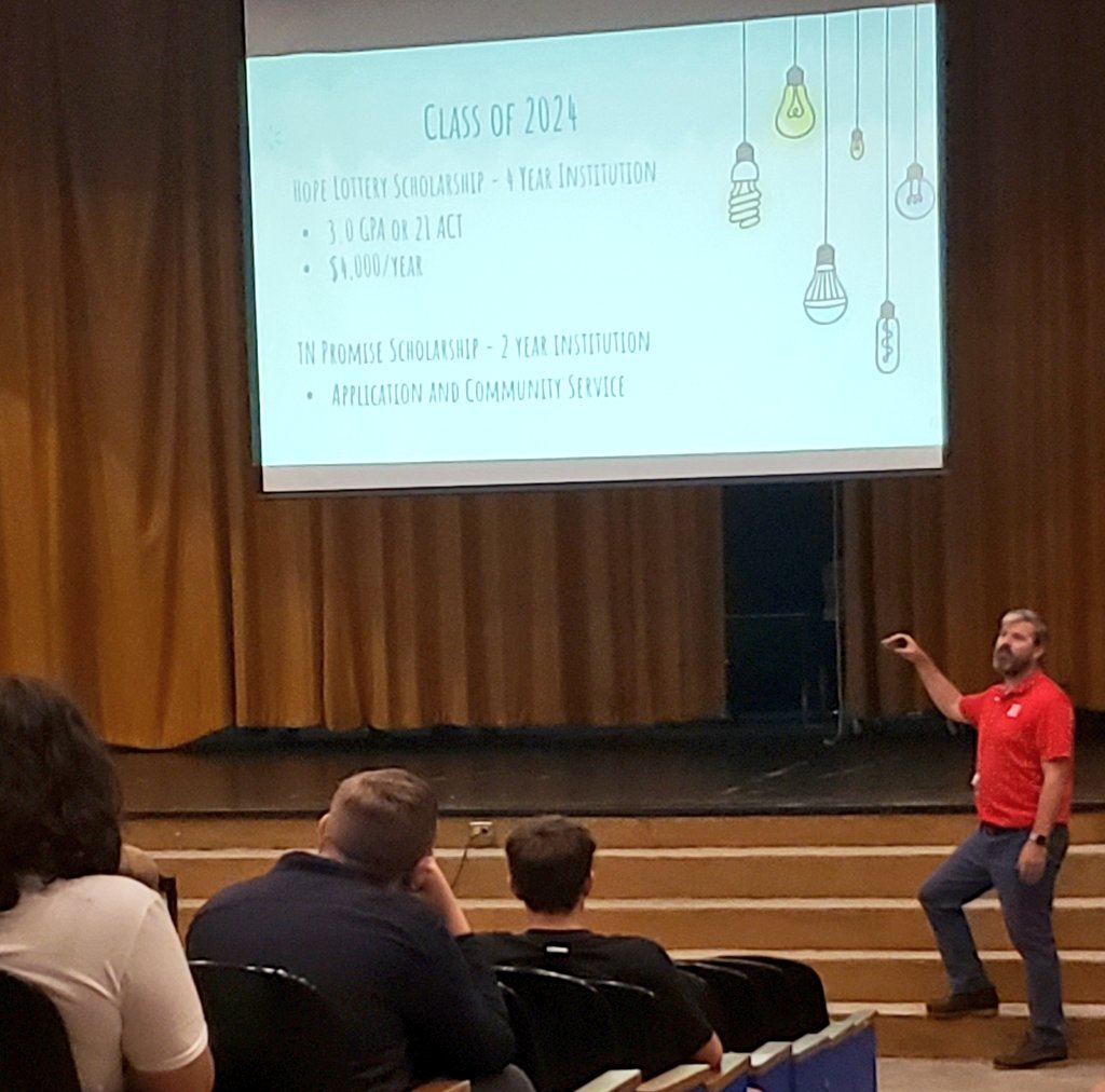kirkscorner's tweet photo. We're officially #backtoschool! Check out Mr. Tidwell rocking the #classof2024 with #scholarship info on @TNPromise and the Hope Lottery Scholarship. #yeswecan #readygraduate #hhsistheplacetobe https://t.co/JltMjeL85s