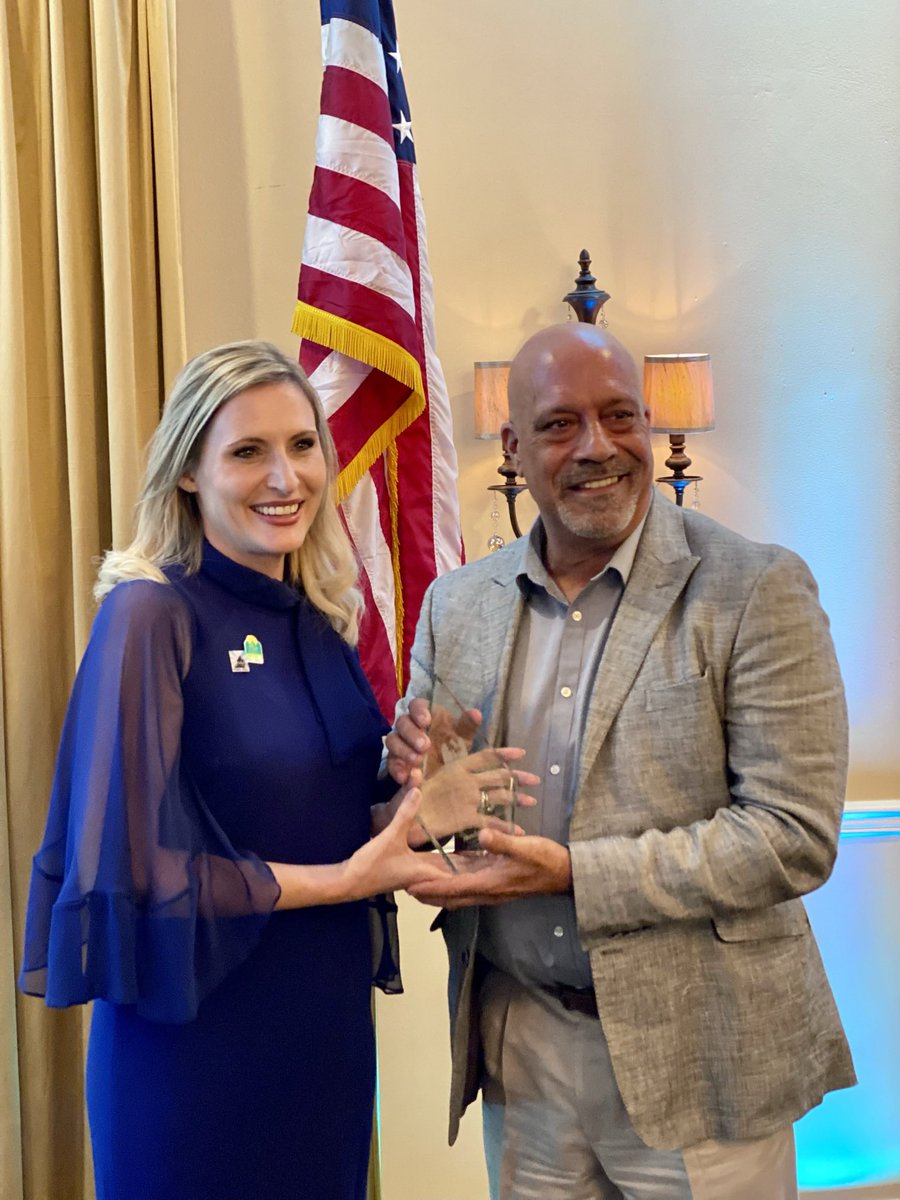 It’s such an honor to be recognized as Florida’s 2021 Main Street Business of the year! We love our community. #businessoftheyear #growing #impact #dogbar