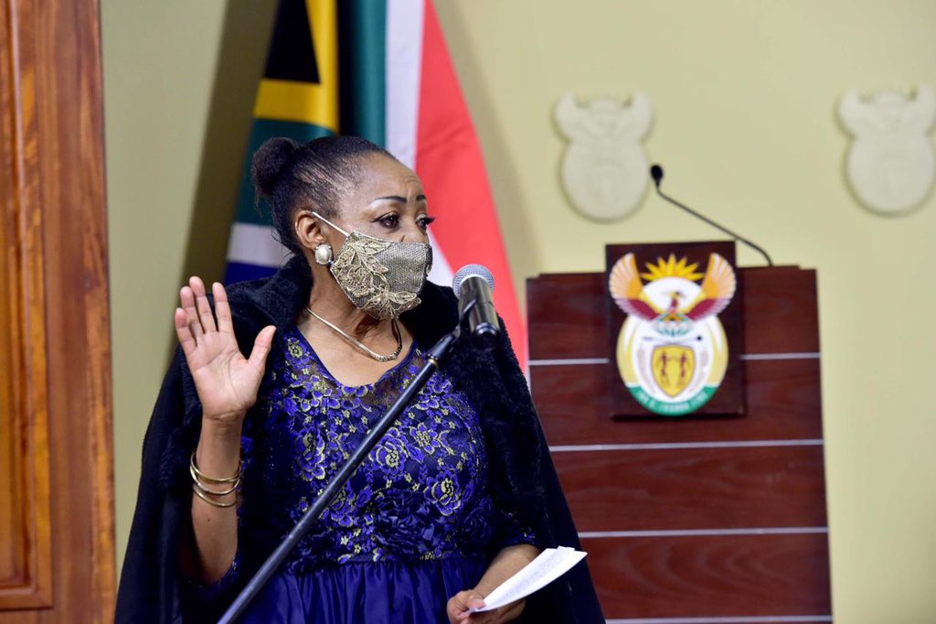 PresidencyZA's tweet image. SWORN IN - Deputy Minister of Public Service and Administration: Dr Chana Pilane-Majake