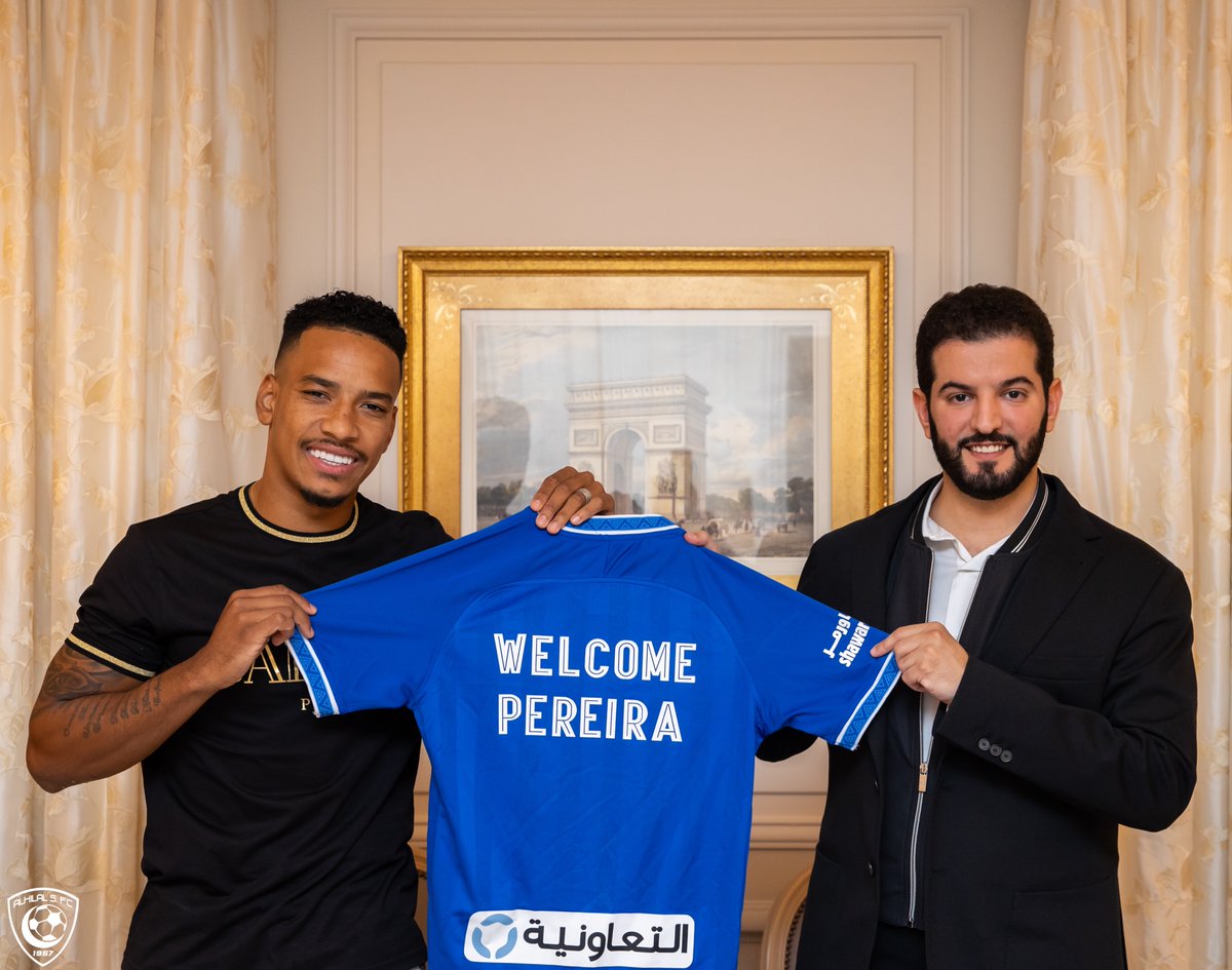 Alhilal_FC's tweet photo. 💪🏼 أنا أحب الكايدة ياهل الوصال 💙👏🏼

#بيريرا_هلالي
#الهلال https://t.co/JuGmfGj9Nx