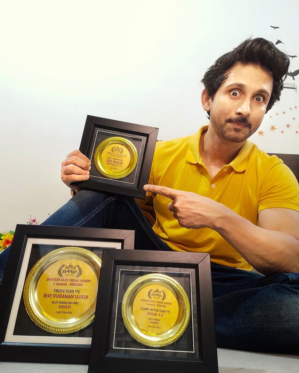 NivaanSen's tweet photo. Behalf of
All Winners
Of #isffa  #AWARDS2021 
I Received 
Their Trophies !!🏆🏆🤝🏼❤️

#spbajpai ji 👏🏼👏🏼😍
@NMahadur  👏🏼👏🏼❤️

Congrats to Entire
#urbanboatfilms 👏🏼👏🏼

#awards #shortfilm
#parthabhattacharjee #blackandwhitephoto
#manbroka #Artist #blogger
#neelumahadur
#nivaansen https://t.co/VdW0CYbR6I