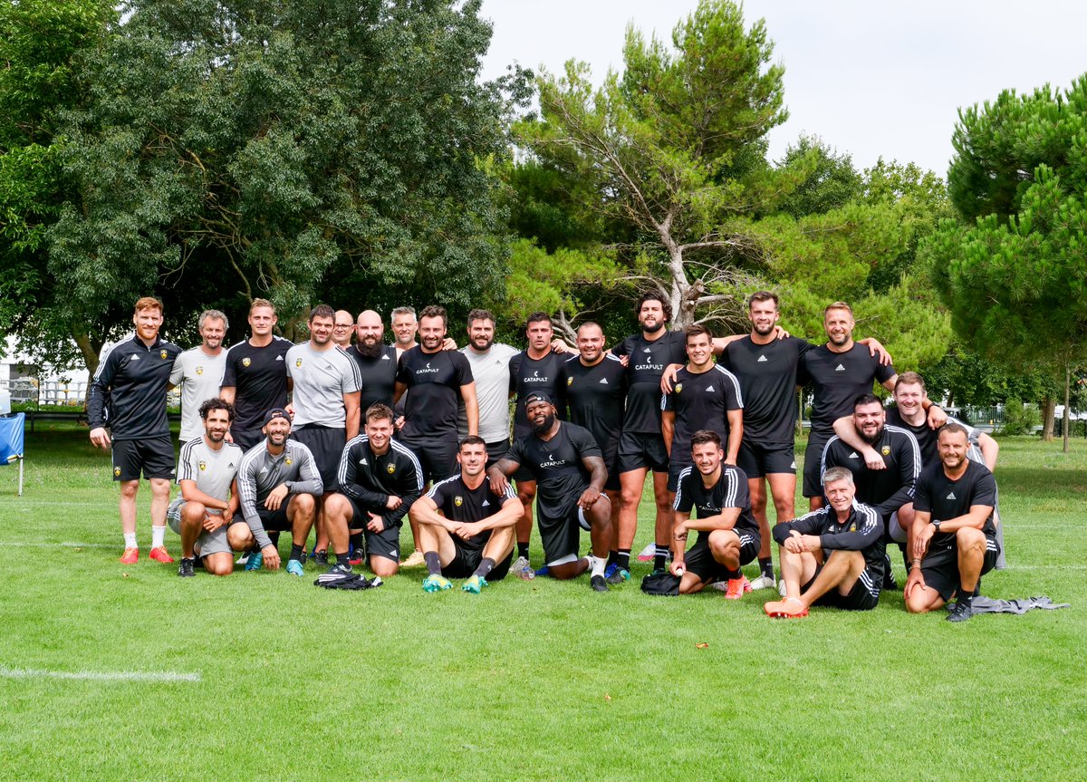 Semaine 1 : validée ✅

👀 Dernier entraînement de la semaine pour le groupe professionnel, aujourd'hui, à l'Apivia Parc ! #FievreSR ✌️
