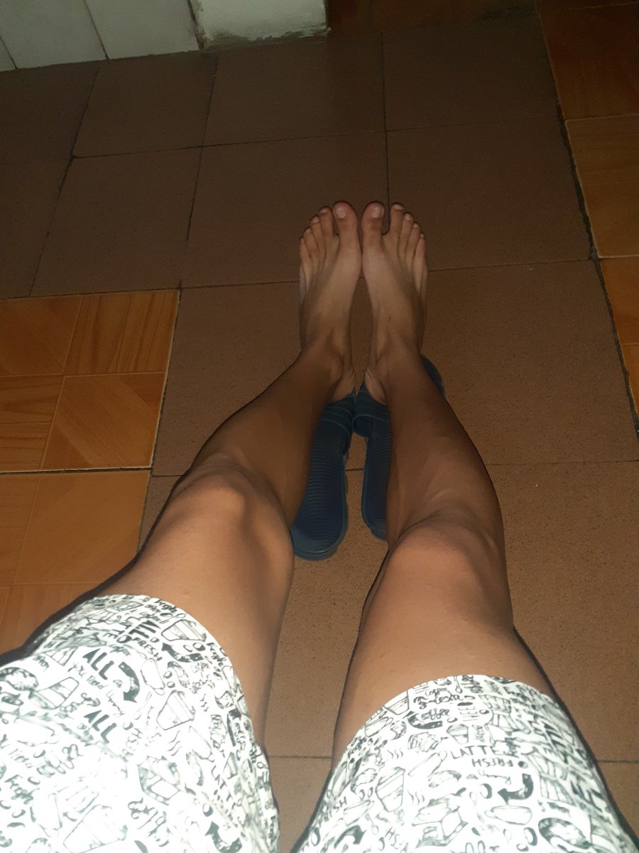 Goodcashluis's tweet photo. lick my feet smelling of fagot fucking cheese https://t.co/Zxy7CziajH