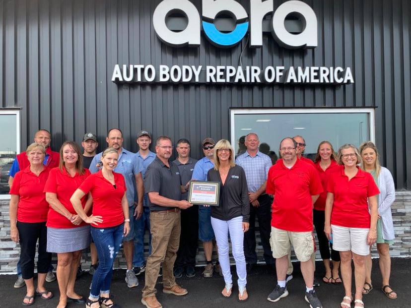ChamberMarshall's tweet photo. Abra Auto Body &amp; Glass Progress Award

New location at 1405 East College Drive
(507) 532-3285
https://t.co/0wbpJDd6Ze

#ambassadors #progressaward https://t.co/FZmsDw5UJF