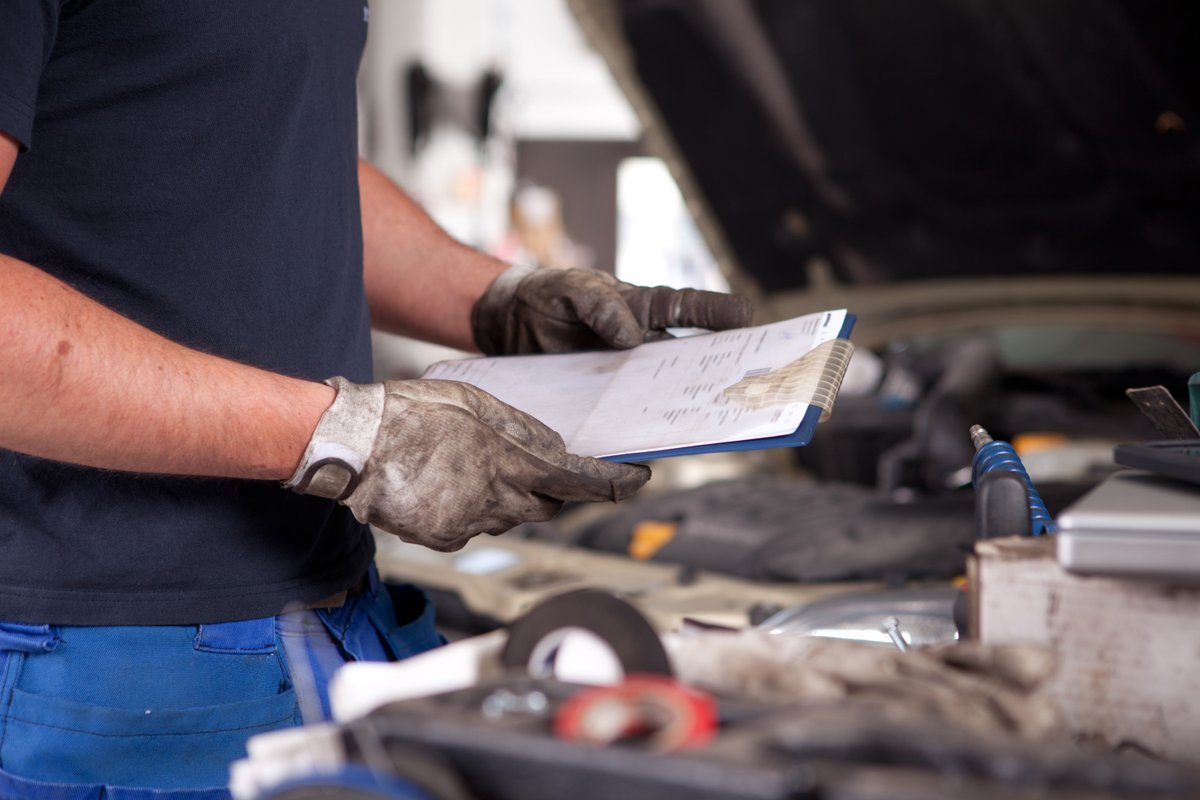 OakMotors's tweet photo. Whether it's a wheel alignment or a tune up our certified service technicians are here for your car maintenance needs! Schedule an appointment online today! https://t.co/sCliKY013b https://t.co/8TY1tSedJJ
