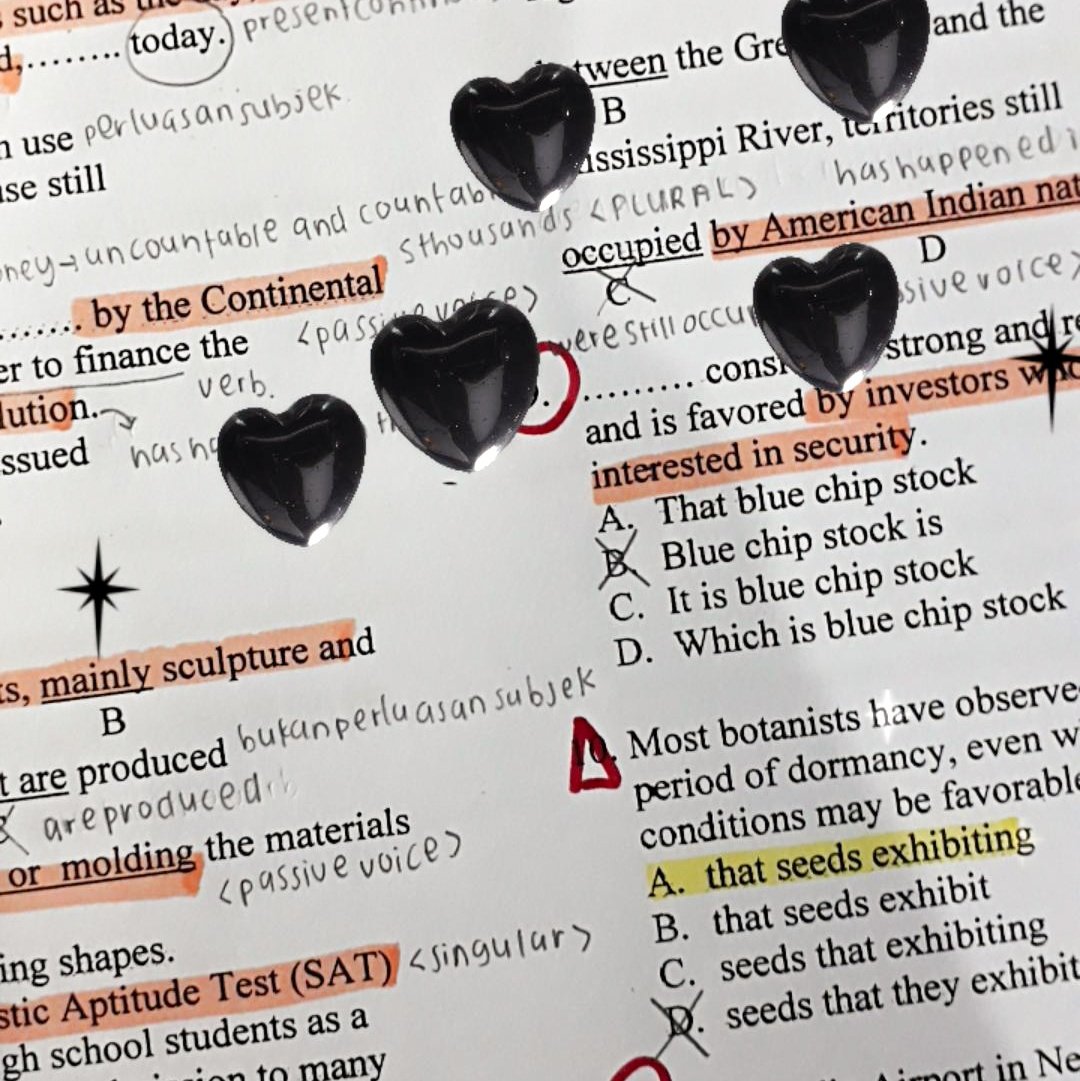 dreamoise's tweet image. tuhan kenapa dulu aku suka bolos toefl... padahal toefl asik????? yang structurenya tapi, listening flop &amp;lt;/3