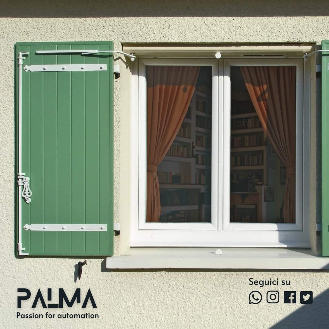 plm_it's tweet photo. Aprire e chiudere le persiane di casa con un semplice clic del telecomando? 

Le nostre soluzioni, installabili su persiane nuove o già esistenti, garantiscono comodità, praticità e risparmio energetico. https://t.co/kjpk23sfZm