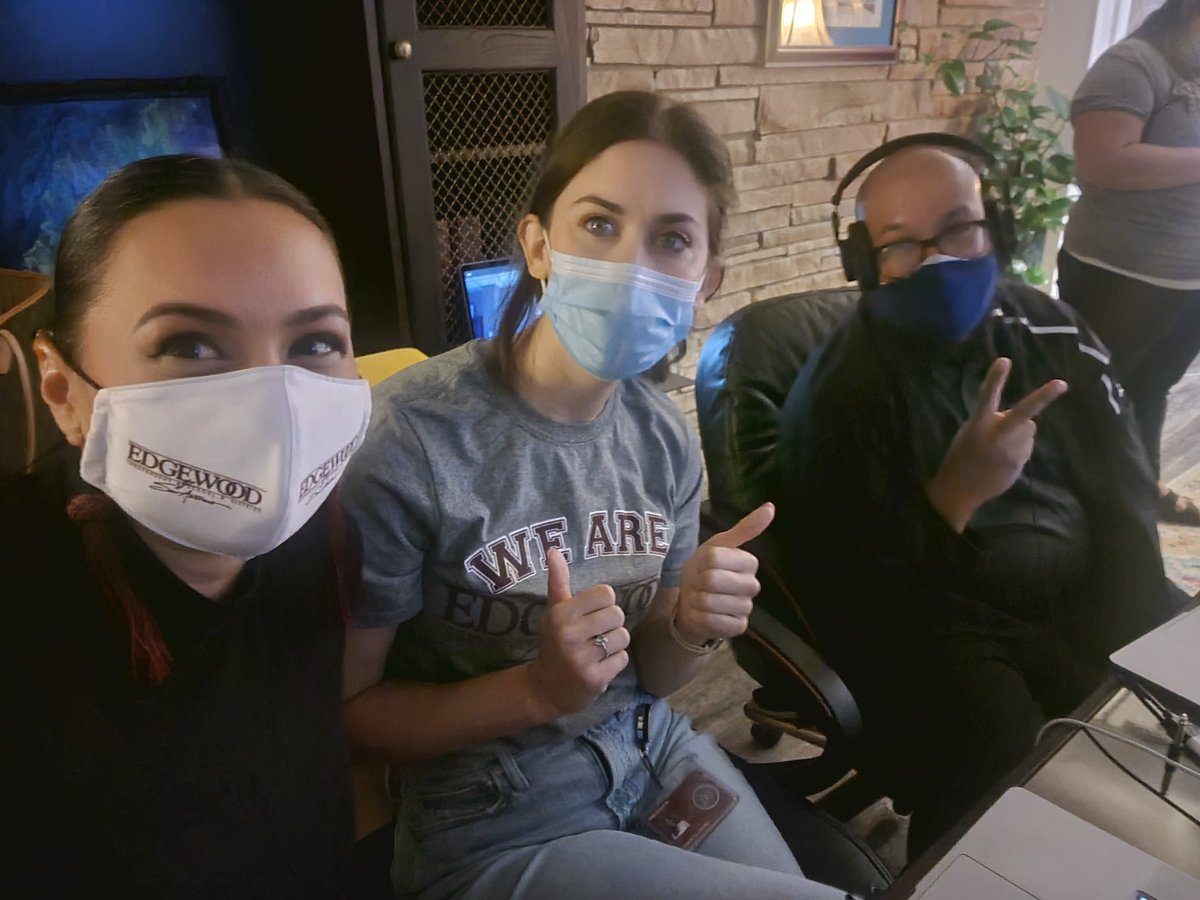 OMoucoulis's tweet photo. Virtual convocation happening now. A little behind the scenes. #GrowingGreatness #schoolemployees #publiceducation @DrH_OnTheEdge @EISDofSA https://t.co/r6adEx9jCV