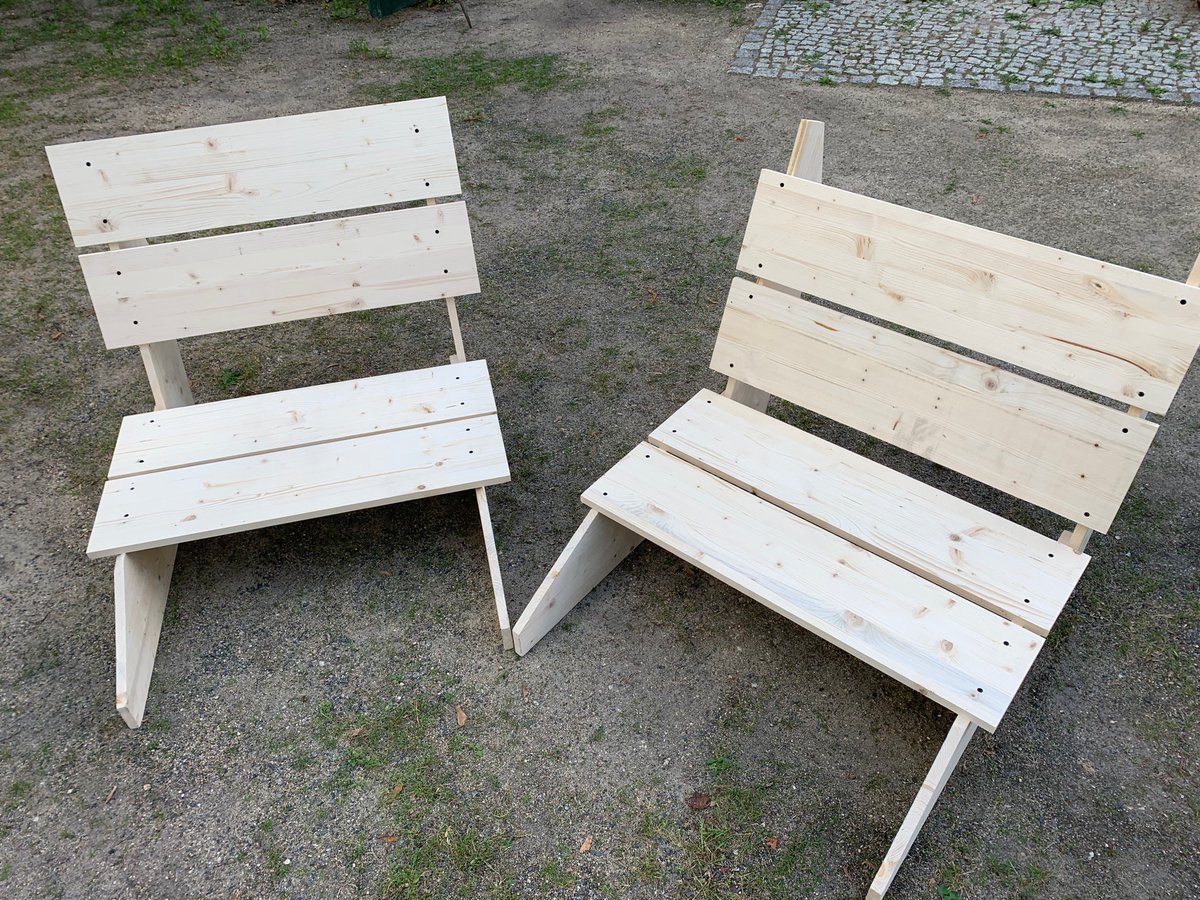 Die letzte Herzaktion der Woche: Bänkebauen für den Stadtteilzentrum Lützowstraße mit <a href="/benchingberlin/">benchingberlin</a>. Vielen Dank für die tolle Anleitung!