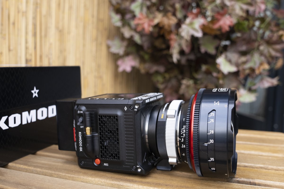 filmarka's tweet photo. RED KOMODO 6K / CANON FD TLS FF LENS 🎥🔎
 
#redkomodo6k  #kiralıkkamera  #kiralıkkameraekipmanları  #red #komodo  #rental #canon #canonfd #canonfdtls #tls #fullframe #lenses #rehousedlenses #vintagelenses #plmount  #canonlens #cameraset #filmarka

@RED_Cinema  @Canon_TR https://t.co/QtYNqL3bnh